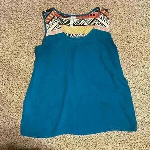 Cute sleeveless top